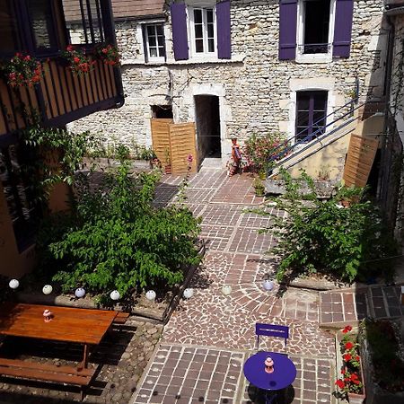 ช็องบร์ โดต เล กูตาส์ Hotel Mailly-la-Ville ภายนอก รูปภาพ