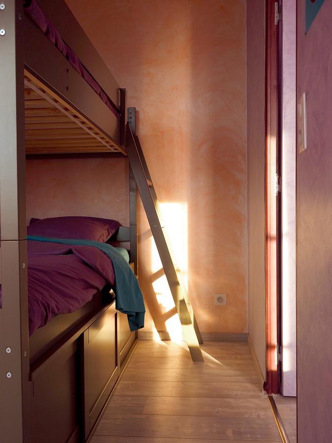 ช็องบร์ โดต เล กูตาส์ Hotel Mailly-la-Ville ภายนอก รูปภาพ