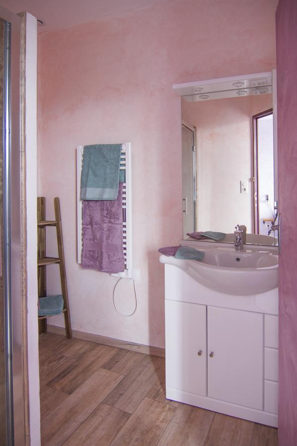 ช็องบร์ โดต เล กูตาส์ Hotel Mailly-la-Ville ภายนอก รูปภาพ